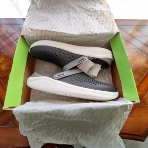 Crocs Men's LiteRide Clogs Slip On Shoes Black/Smoke Size 13M NEW IN BOX.